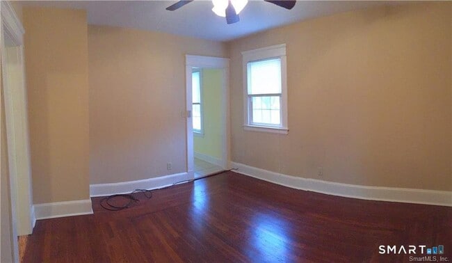 Building Photo - 28 Grove St