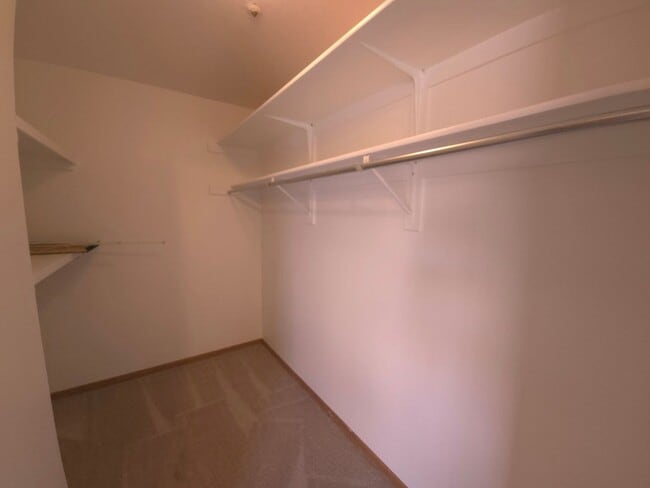 Building Photo - Secured Building with covered parking!