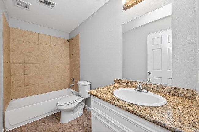 Building Photo - 7511 Dyer St