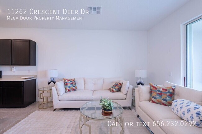 Building Photo - 11262 Crescent Deer Dr