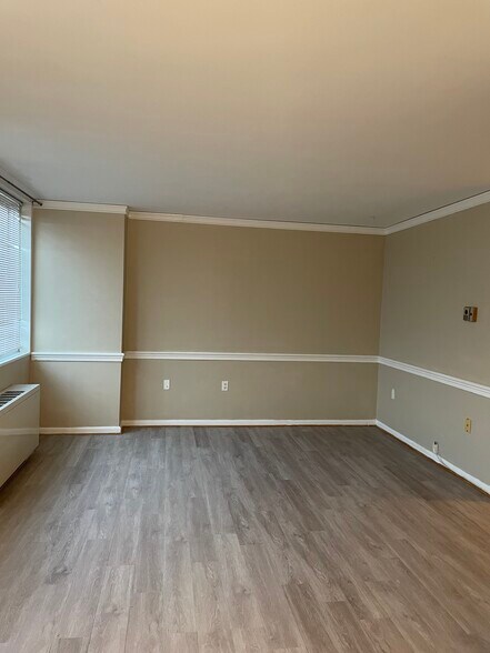 Building Photo - 10500 ROCKVILLE Pike