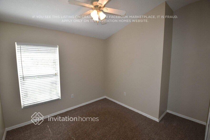 Building Photo - 11286 Beebalm Cir