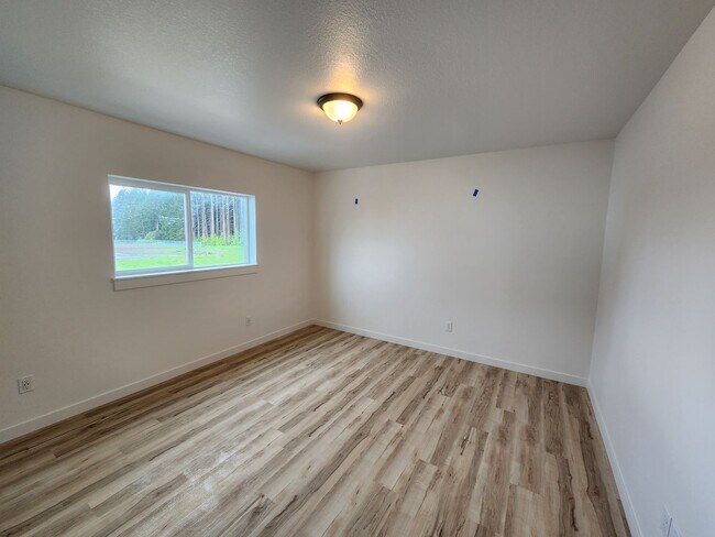 Building Photo - 1014 Peach Rd