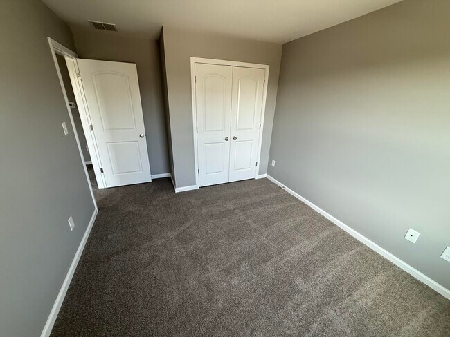 Building Photo - 6061 Arbor Wds Wy
