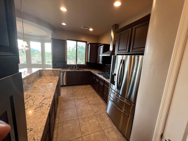 Building Photo - 14466 E Flamingo Cres Pl