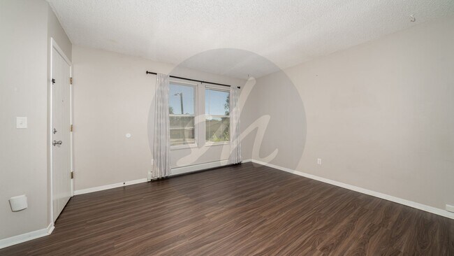 Building Photo - 720 Swope Ave