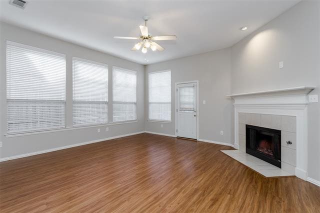 Building Photo - 2450 Streamside Ct