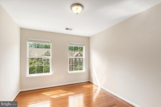 Building Photo - 5304 Waldo Dr