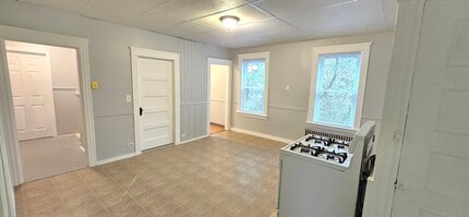 Building Photo - 12-14 Boardman St