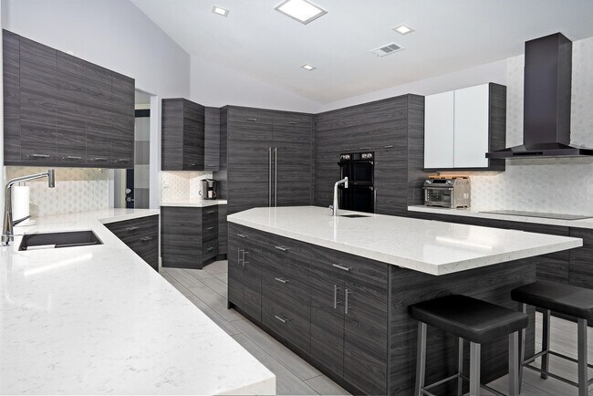 Building Photo - 67718 S Laguna Dr