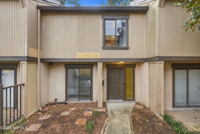 Building Photo - 7703 Las Palmas Way