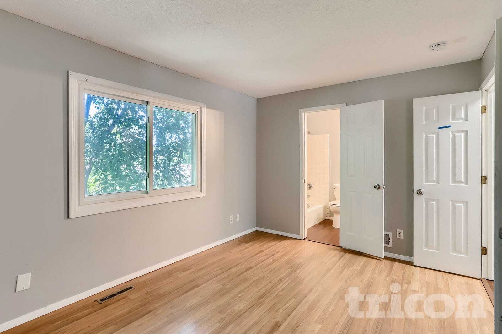 Building Photo - 6865 Buckingham Rd