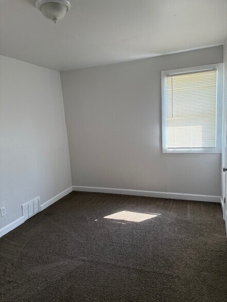 Building Photo - 14810 Rossini Dr