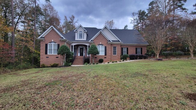 Primary Photo - 4 Bed, 3 Bath Home Available in Easley