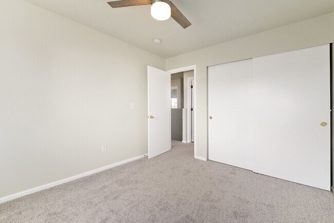 Building Photo - Lovely 4 Bed/2 Bath Home Available in Thornton