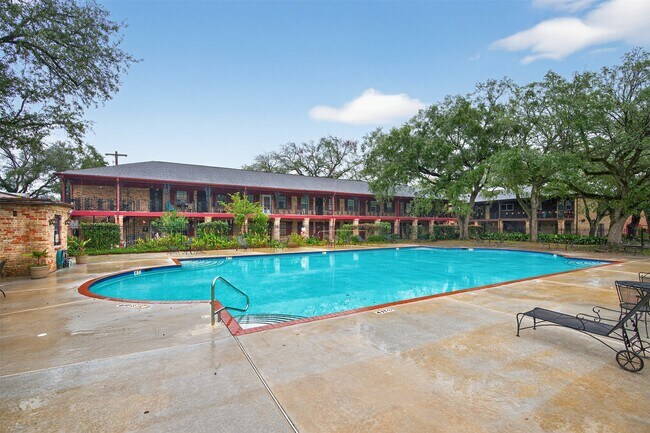 Building Photo - 5231 Arboles Dr