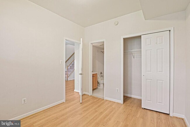 Building Photo - 2658 Logan Wood Dr