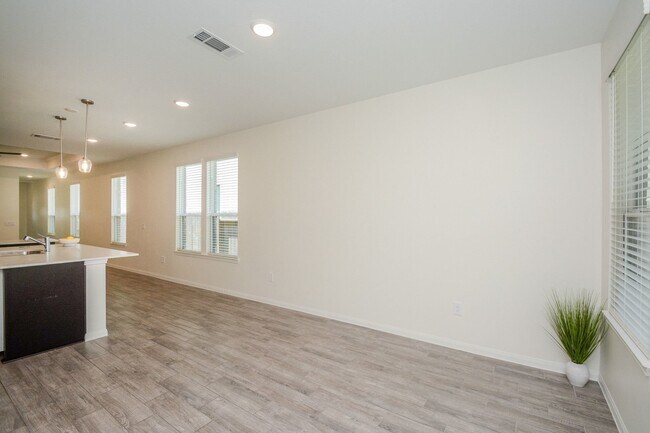 Building Photo - 18134 Sonresa Wy