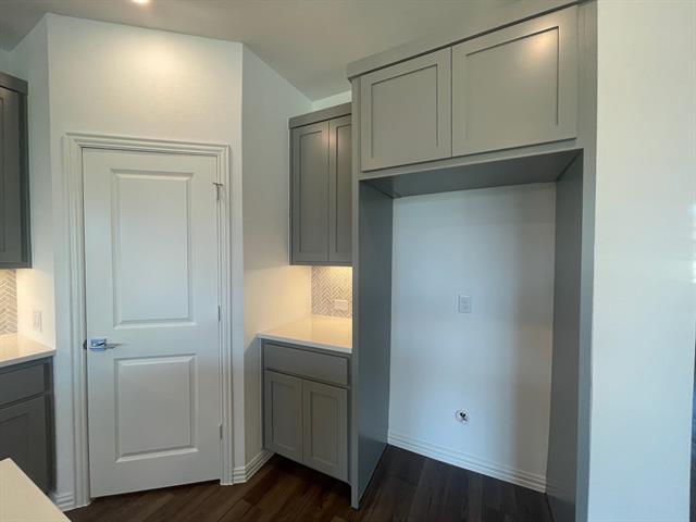 Building Photo - 3518 Sunflower St