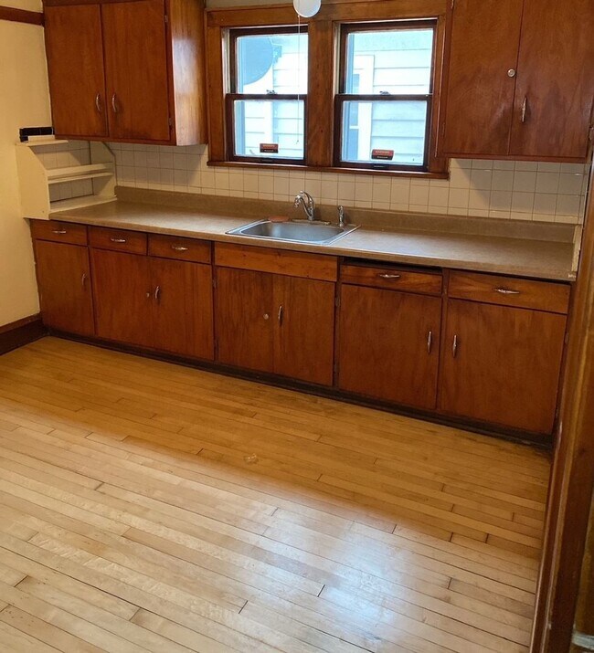 Building Photo - 2748 N 44th St
