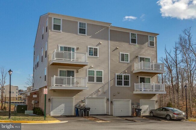 Building Photo - 14755 Malloy Ct