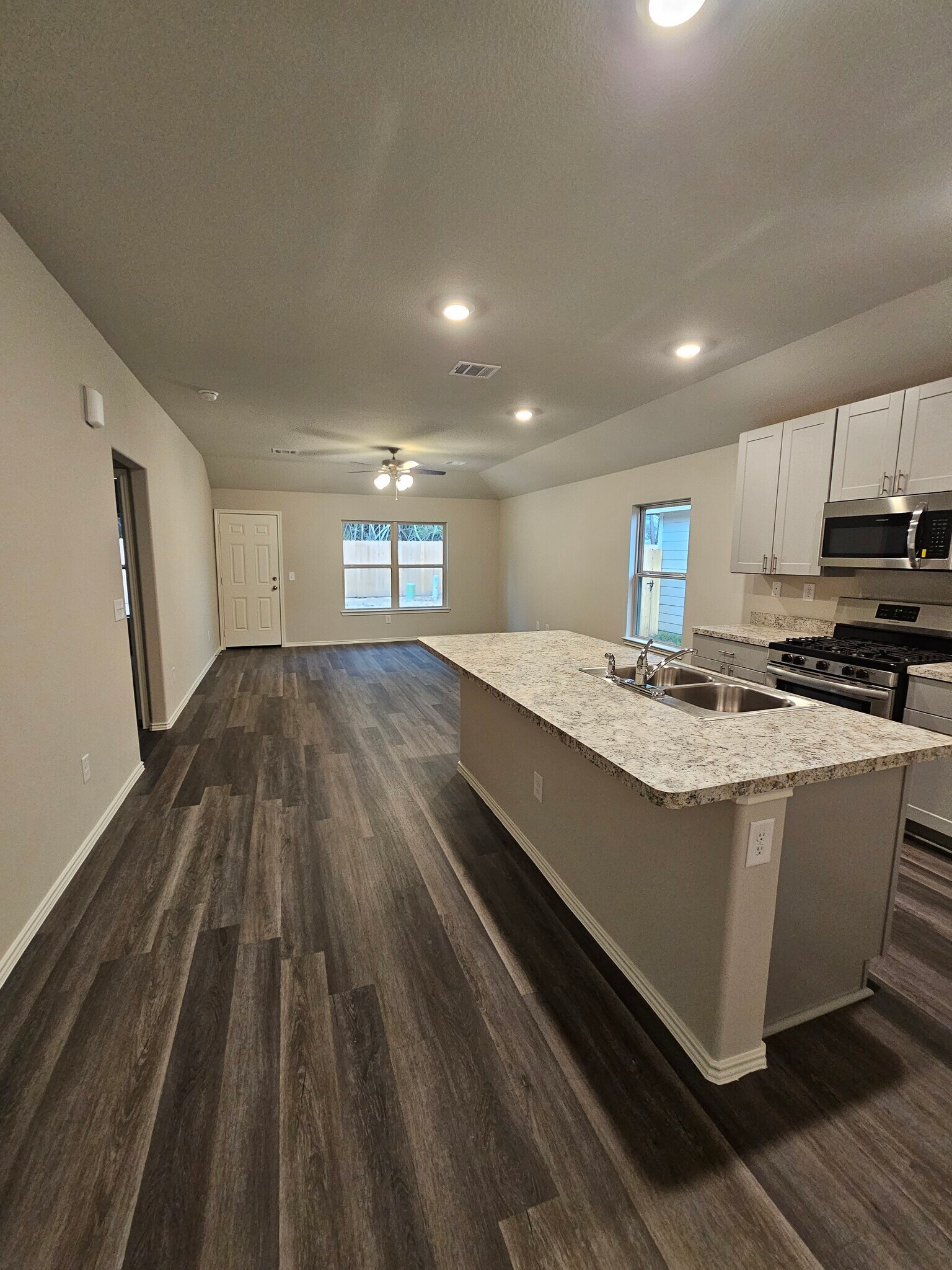 Building Photo - 26126 Halwell Manor Ln