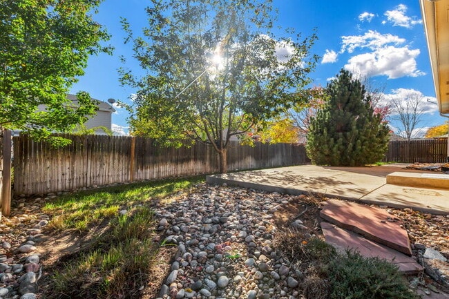 Building Photo - 857 Stagecoach Dr