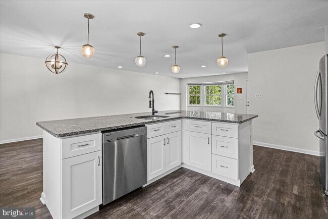 Building Photo - 10202 Daventry Dr