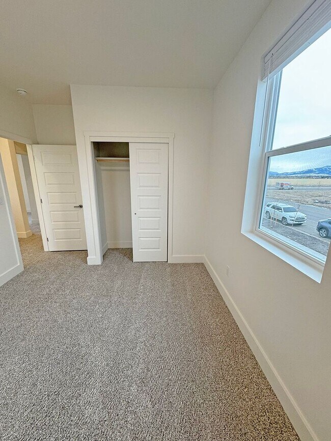 Building Photo - New Construction 4 Bedroom Home on Corner Lot