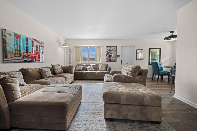 Primary Photo - 336 Brittany Ave