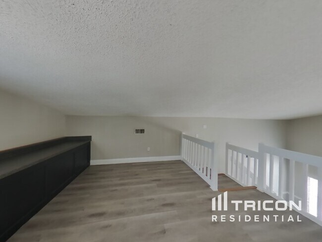 Building Photo - 12178 Rochford Ln