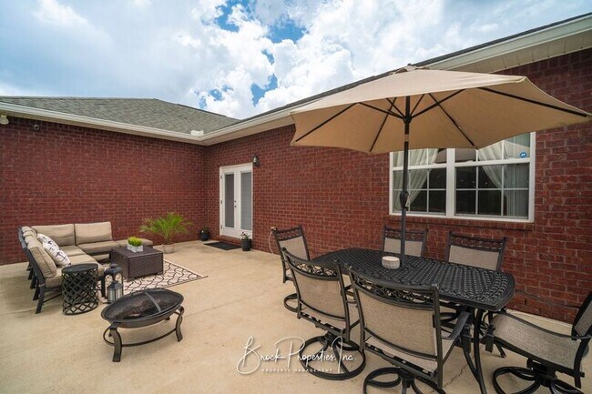 Building Photo - 4395 Winners Gait Cir