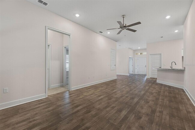 Building Photo - 14 Reston Pl