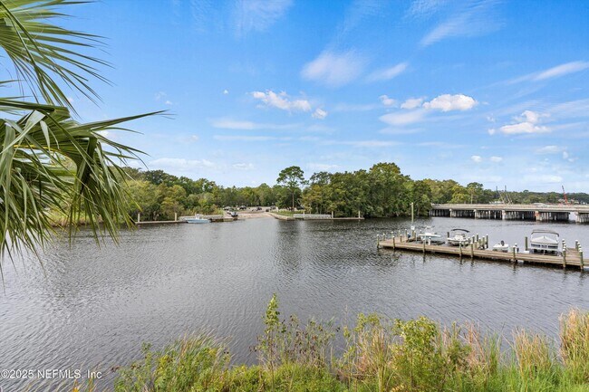 Building Photo - 3958 Baymeadows Rd
