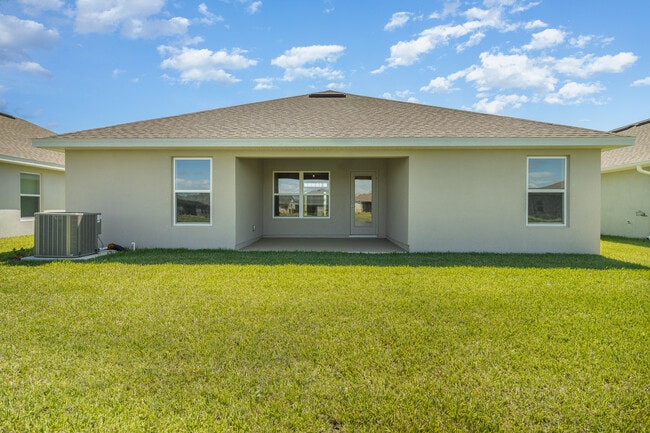 Building Photo - 1844 Middlebury Dr SE