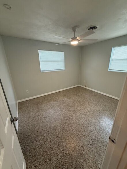 Building Photo - 1032 Cadillac Dr