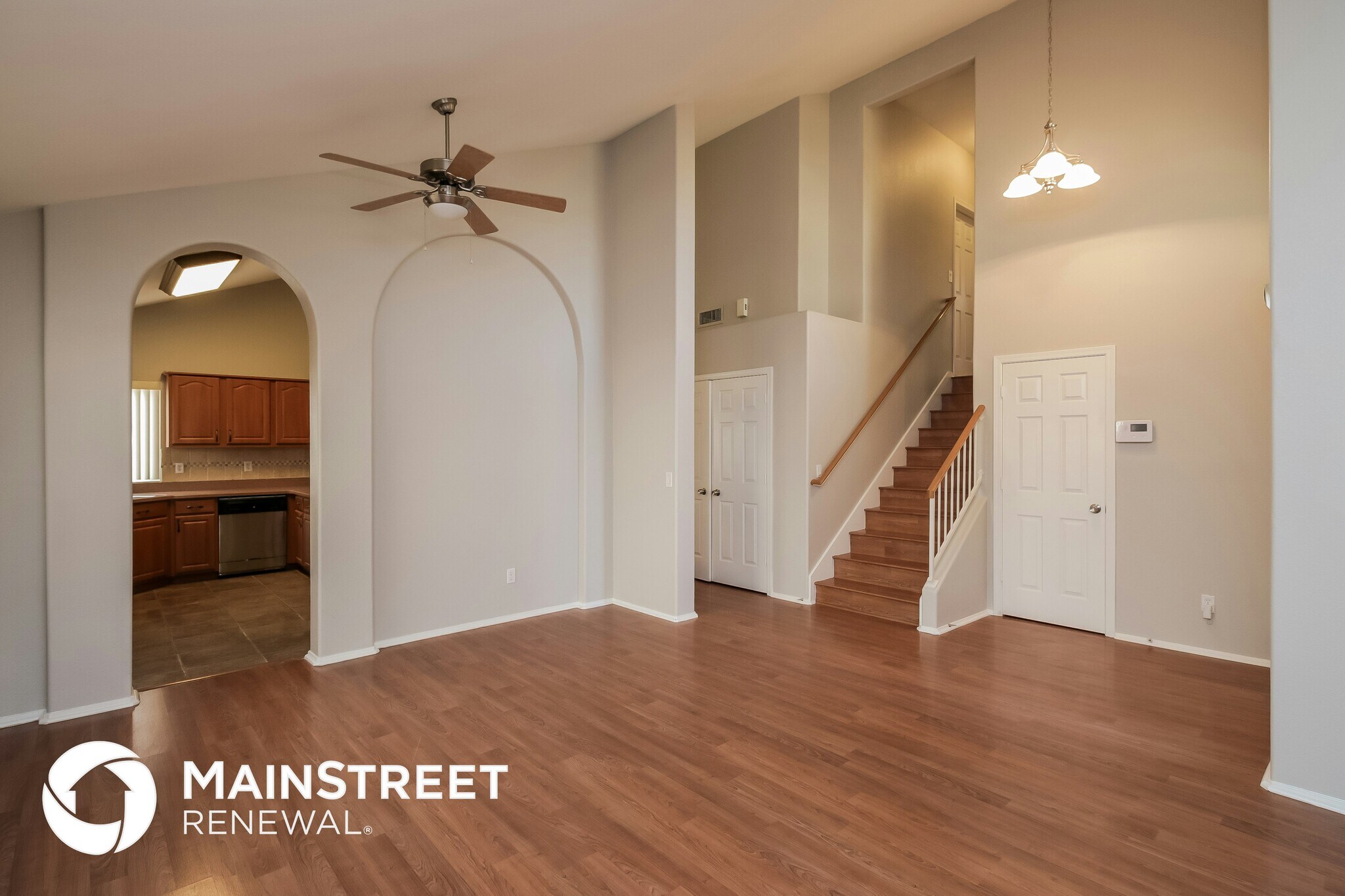 Building Photo - 875 W Spur Ave