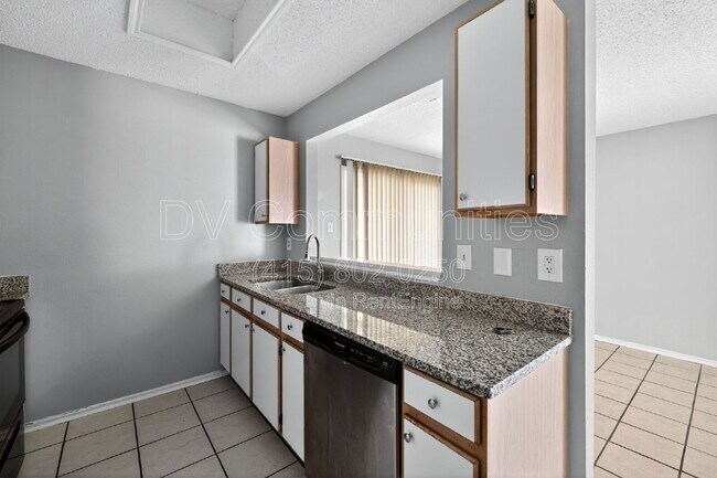 Building Photo - 6721 Haven Meadow Dr