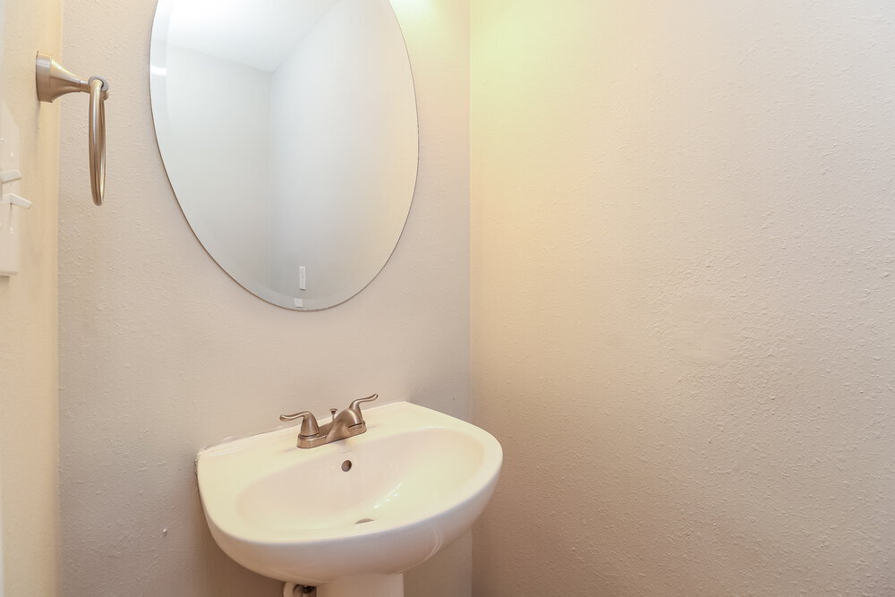 Building Photo - 721 Overlook Rd