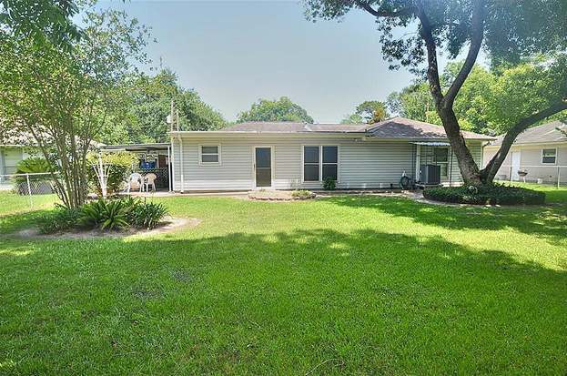 Building Photo - 206 Pecan Dr