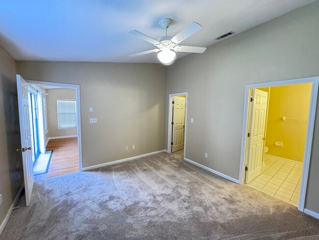 Building Photo - 1125 Mosswood Chase