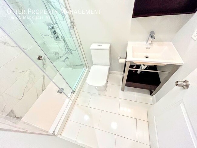 Building Photo - 1945 N Marshall St