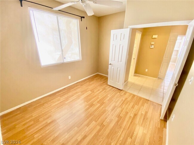 Building Photo - 1605 Cimarron Crest St