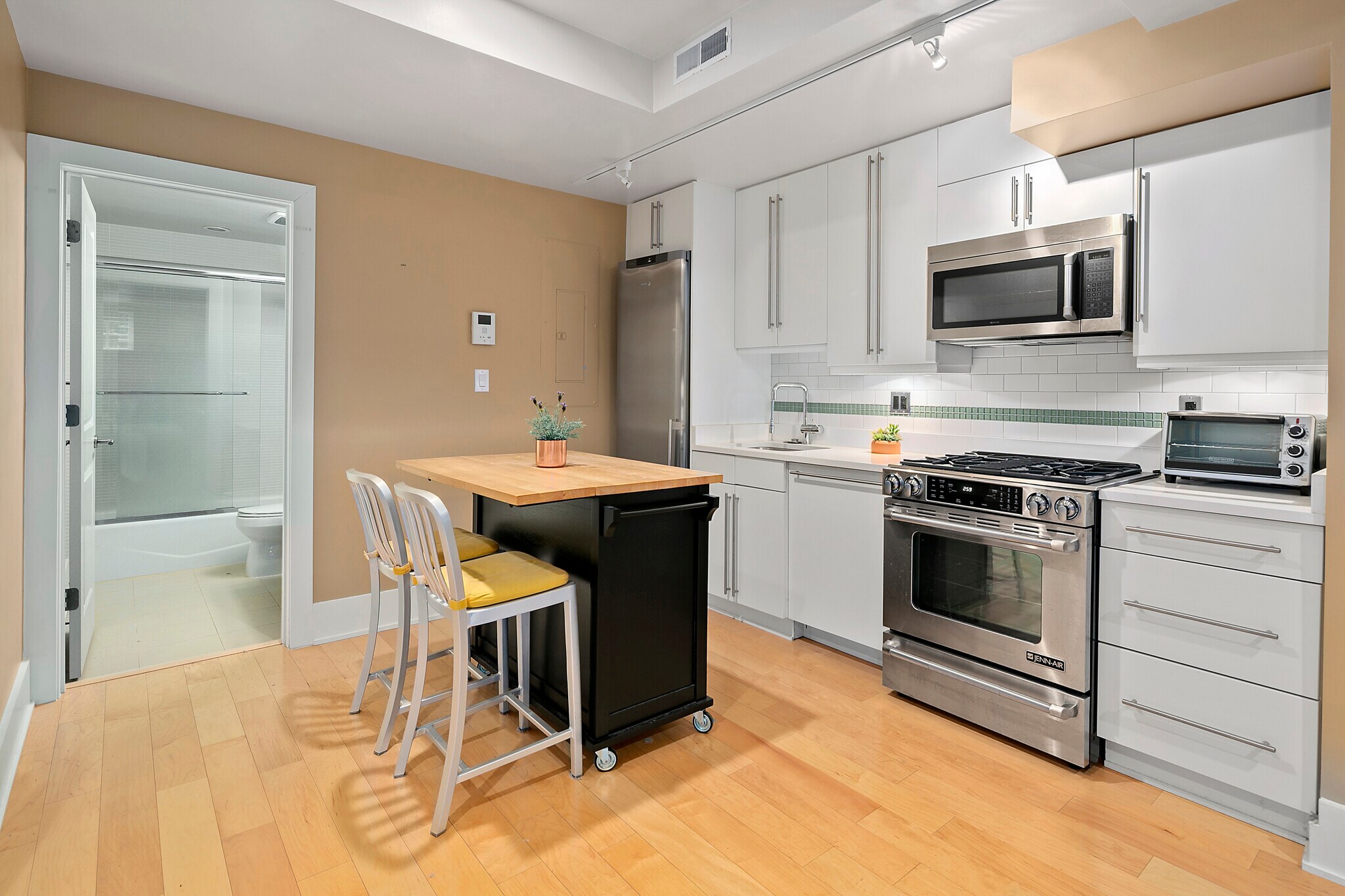 Building Photo - 2818 Connecticut Ave NW