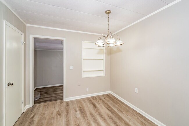 Building Photo - 1732 6th St NW