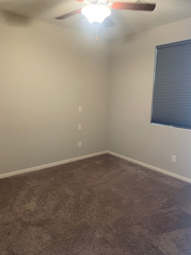 Building Photo - 2676 Chinaberry Hill St