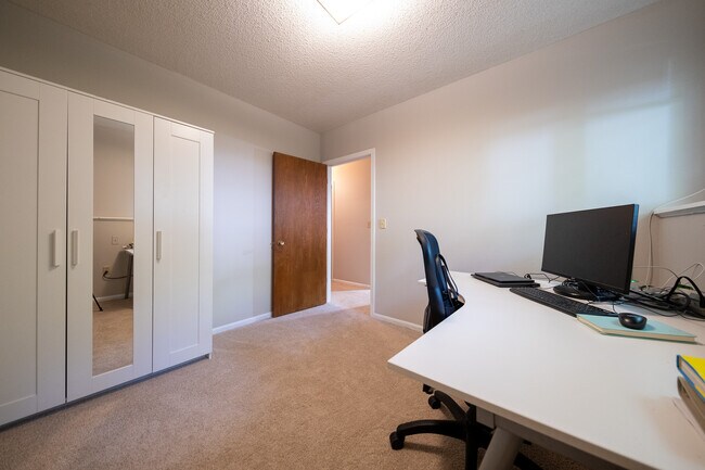 Building Photo - 3521 Widgeon Way