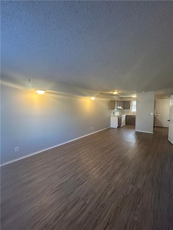 Building Photo - 520 N Betty Jo Dr