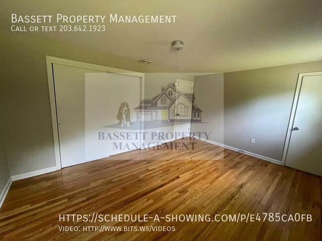Building Photo - 45 Carriage Dr