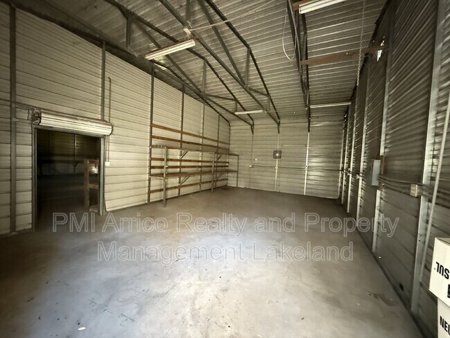 Building Photo - 916 Palmer Rd